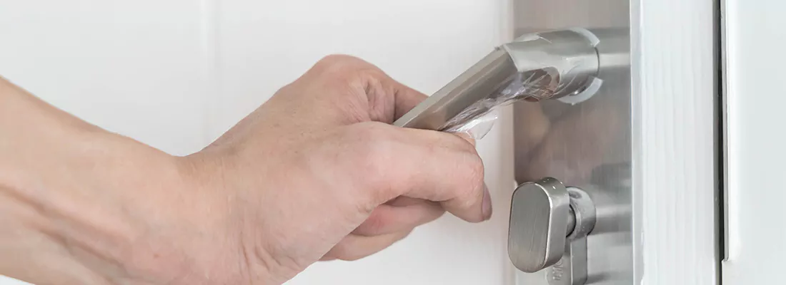 Expert Garage Door Opener Repair and Installation in Miami Beach, FL
